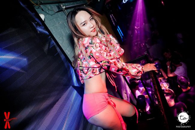 Where to find girls in hanoi